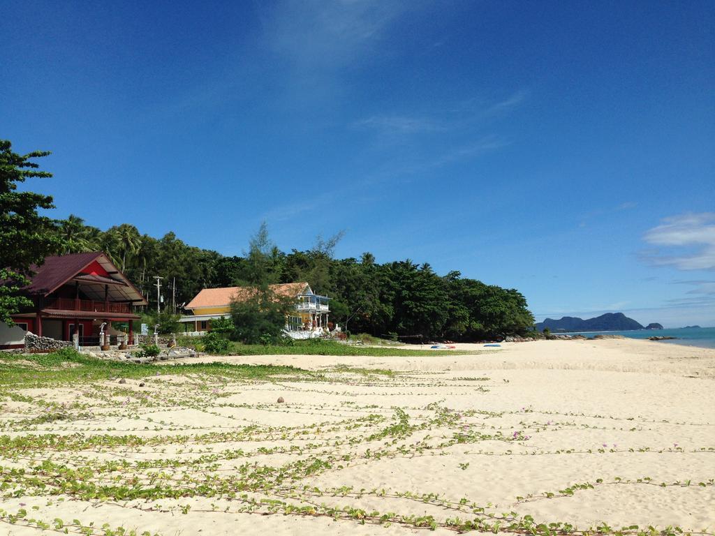 Sea Breeze House, Naiplao Beach Khanom Habitación foto