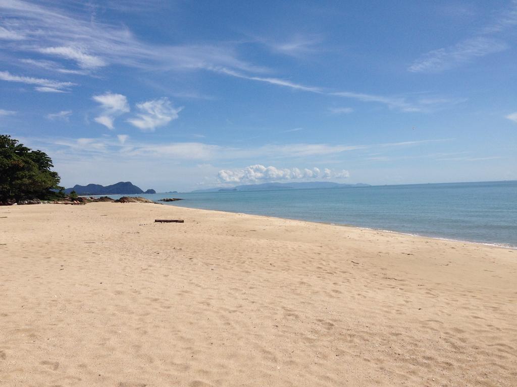 Sea Breeze House, Naiplao Beach Khanom Habitación foto