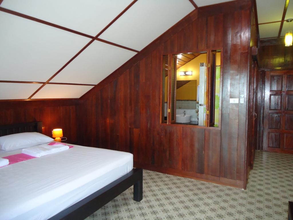 Sea Breeze House, Naiplao Beach Khanom Exterior foto